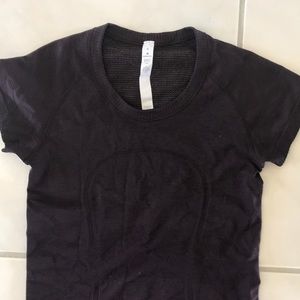 Lulu Lemon swiftly tee crew neck